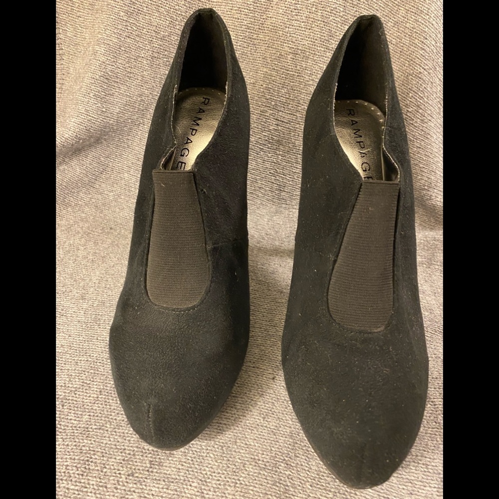 Women’s ankle bootie